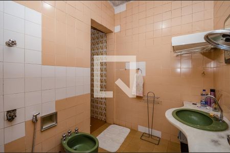 Casa à venda com 180m², 3 quartos e 1 vaga Casa à venda com 180m², 3 quartos e 1 vagaBanheiro Social