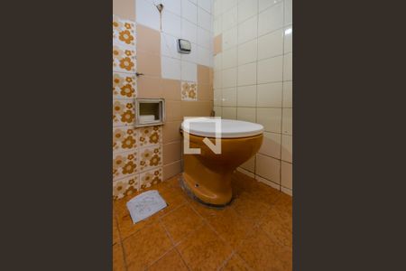 Casa à venda com 180m², 3 quartos e 1 vaga Casa à venda com 180m², 3 quartos e 1 vagaBanheiro da Suíte