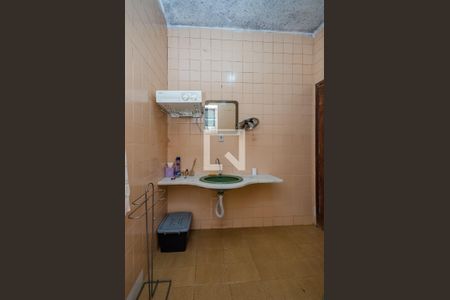 Casa à venda com 180m², 3 quartos e 1 vaga Casa à venda com 180m², 3 quartos e 1 vagaBanheiro Social