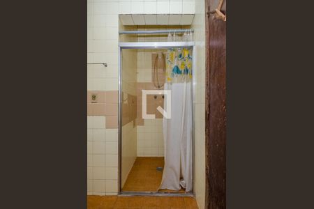 Casa à venda com 180m², 3 quartos e 1 vaga Casa à venda com 180m², 3 quartos e 1 vagaBanheiro da Suíte