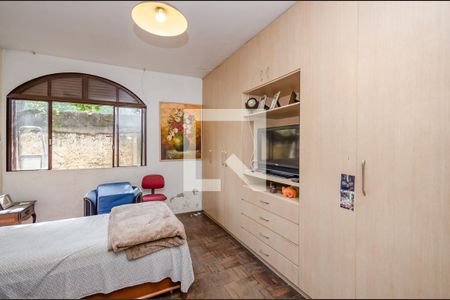 Casa à venda com 180m², 3 quartos e 1 vaga Casa à venda com 180m², 3 quartos e 1 vagaSuíte