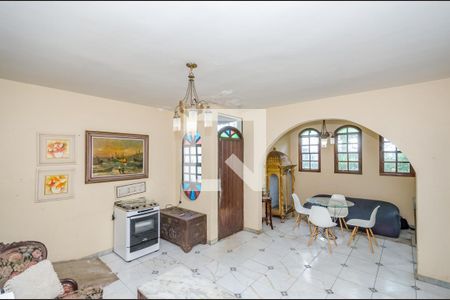 Casa à venda com 180m², 3 quartos e 1 vaga Casa à venda com 180m², 3 quartos e 1 vagaSala 3