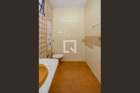 Casa à venda com 180m², 3 quartos e 1 vaga Casa à venda com 180m², 3 quartos e 1 vagaBanheiro da Suíte