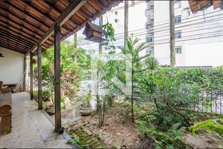 Casa à venda com 180m², 3 quartos e 1 vaga Casa à venda com 180m², 3 quartos e 1 vagaJardim - Entrada