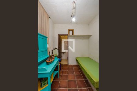 Casa à venda com 180m², 3 quartos e 1 vaga Casa à venda com 180m², 3 quartos e 1 vagaQuarto de Serviço