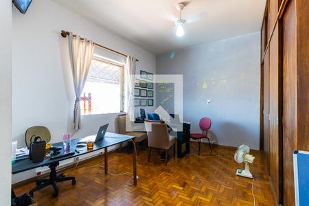 Casa à venda com 360m², 4 quartos e 3 vagasEscritório