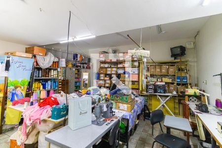 Casa à venda com 360m², 4 quartos e 3 vagasEdícula - Quarto de apoio