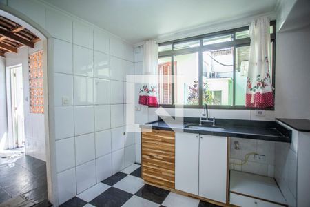 Casa à venda com 230m², 4 quartos e 2 vagas