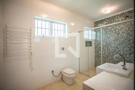 Casa à venda com 230m², 4 quartos e 2 vagas