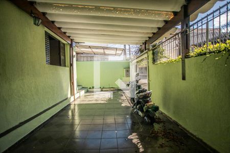 Casa à venda com 230m², 4 quartos e 2 vagas