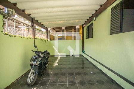 Casa à venda com 230m², 4 quartos e 2 vagas