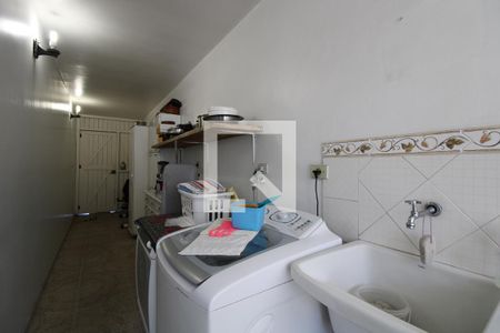 Casa à venda com 300m², 5 quartos e 3 vagasÁrea de Serviço