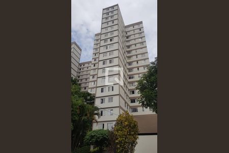 Apartamento à venda com 68m², 3 quartos e 1 vaga Apartamento à venda com 68m², 3 quartos e 1 vagaFachada