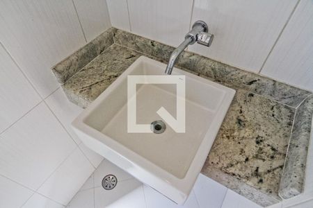 Apartamento à venda com 68m², 3 quartos e 1 vaga Apartamento à venda com 68m², 3 quartos e 1 vagaBanheiro da Suíte