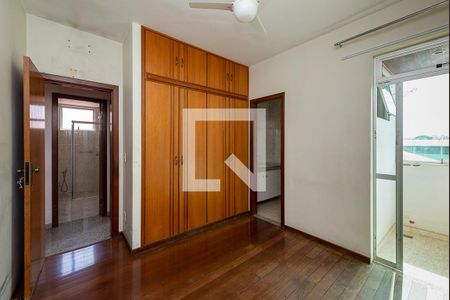 Apartamento à venda com 125m², 3 quartos e 2 vagasSuíte - Armário