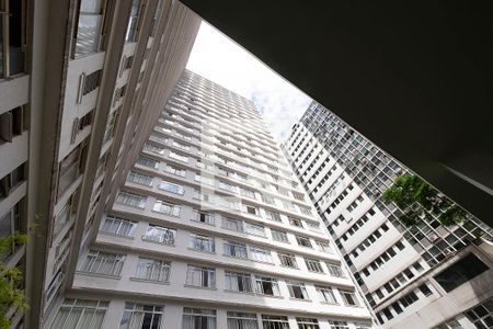 Apartamento à venda com 40m², 1 quarto e sem vagaFachada