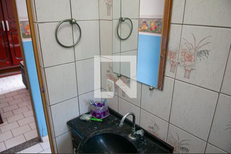 Casa à venda com 850m², 2 quartos e 1 vaga Casa à venda com 850m², 2 quartos e 1 vagaBanheiro suíte