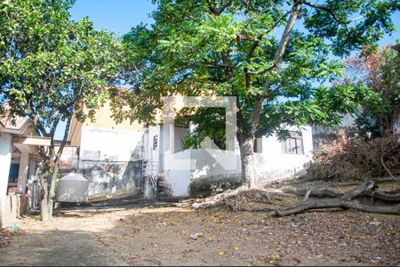 Casa à venda com 850m², 2 quartos e 1 vaga Casa à venda com 850m², 2 quartos e 1 vagaQuintal