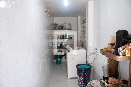 Casa à venda com 850m², 2 quartos e 1 vaga Casa à venda com 850m², 2 quartos e 1 vagaÁrea de Serviço