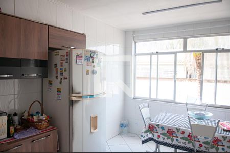 Casa à venda com 850m², 2 quartos e 1 vaga Casa à venda com 850m², 2 quartos e 1 vagaCozinha