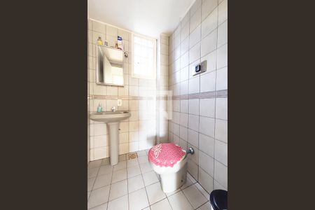 Casa à venda com 210m², 4 quartos e 2 vagasLavabo