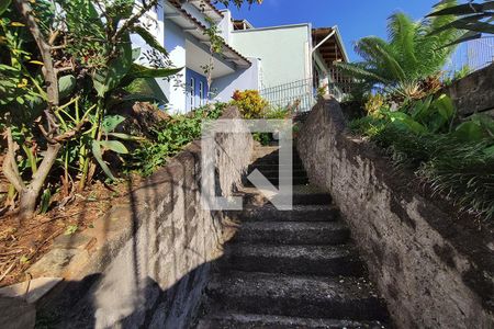 Casa à venda com 210m², 4 quartos e 2 vagasFachada