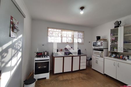 Casa à venda com 210m², 4 quartos e 2 vagasCozinha