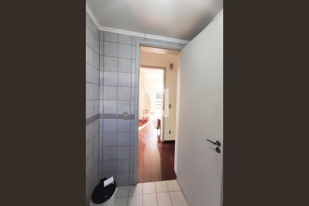 Casa à venda com 210m², 4 quartos e 2 vagasLavabo