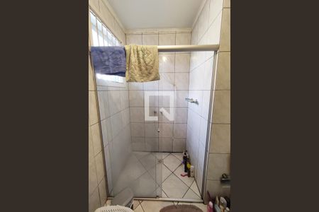 Casa à venda com 210m², 4 quartos e 2 vagasBanheiro