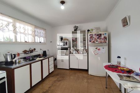 Casa à venda com 210m², 4 quartos e 2 vagasCozinha