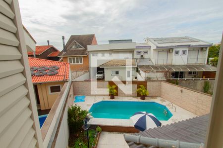 Casa à venda com 330m², 3 quartos e 4 vagas Casa à venda com 330m², 3 quartos e 4 vagasVista da Suíte 2