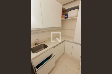 Casa à venda com 330m², 3 quartos e 4 vagas Casa à venda com 330m², 3 quartos e 4 vagasLavanderia