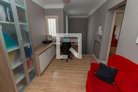 Casa à venda com 330m², 3 quartos e 4 vagas Casa à venda com 330m², 3 quartos e 4 vagasEscritório