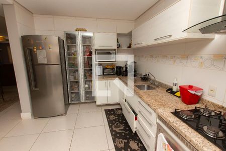 Casa à venda com 330m², 3 quartos e 4 vagas Casa à venda com 330m², 3 quartos e 4 vagasCozinha