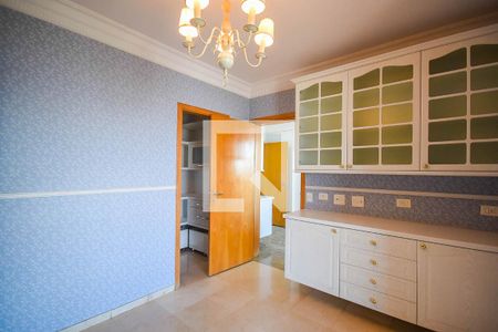 Apartamento à venda com 380m², 4 quartos e 6 vagas Apartamento à venda com 380m², 4 quartos e 6 vagasSala de almoço