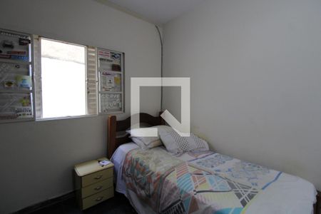 Casa à venda com 200m², 4 quartos e 1 vagaQuarto 2 da Edícula