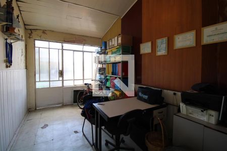 Casa à venda com 200m², 4 quartos e 1 vagaEscritório