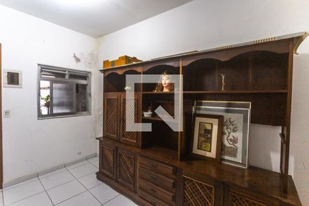 Casa à venda com 147m², 2 quartos e 1 vagaQuarto de serviço