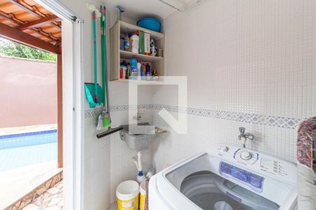 Casa à venda com 192m², 3 quartos e 1 vagaÁrea de serviço