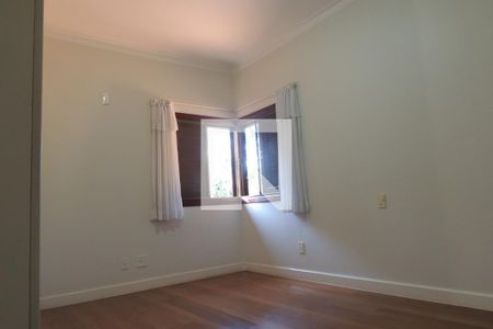 Casa de condomínio à venda com 410m², 4 quartos e 3 vagasSuíte 3