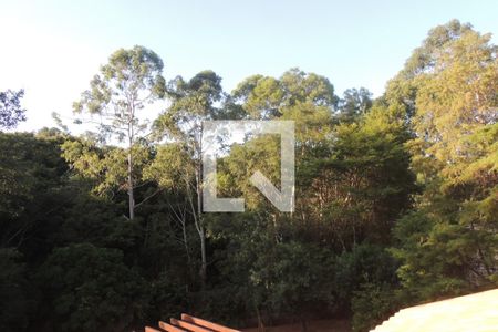 Casa de condomínio à venda com 410m², 4 quartos e 3 vagasVista