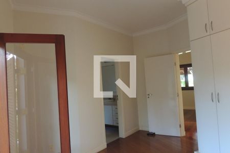 Casa de condomínio à venda com 410m², 4 quartos e 3 vagasSuíte 2