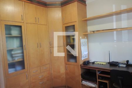 Casa de condomínio à venda com 410m², 4 quartos e 3 vagasEscritório