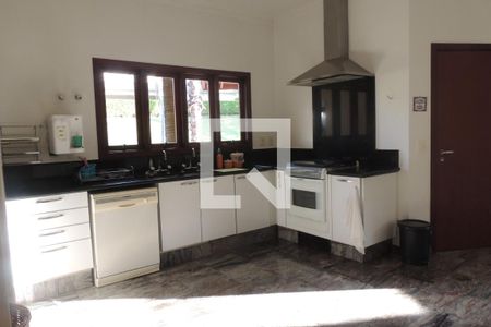 Casa de condomínio à venda com 410m², 4 quartos e 3 vagasCozinha