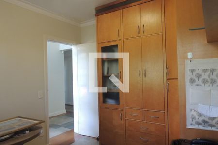 Casa de condomínio à venda com 410m², 4 quartos e 3 vagasEscritório