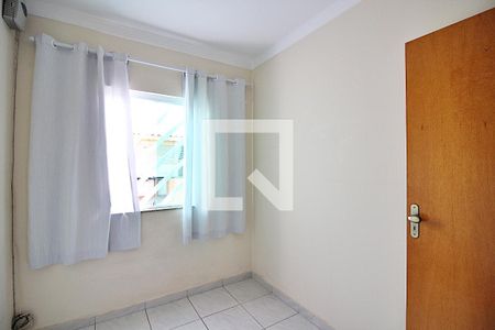 Casa à venda com 218m², 3 quartos e 5 vagasQuarto de Serviço