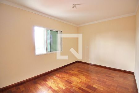 Casa à venda com 218m², 3 quartos e 5 vagasQuarto 2