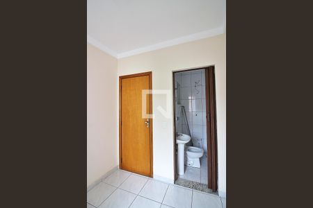 Casa à venda com 218m², 3 quartos e 5 vagasQuarto de Serviço