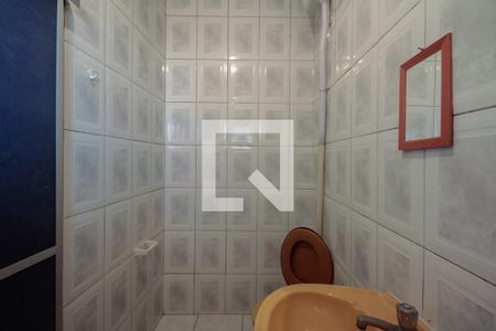 Banheiro  de casa para alugar com 1 quarto, 40m² em Vila Invernada, São Paulo