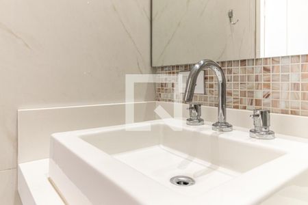 Apartamento à venda com 200m², 4 quartos e 1 vagaBanheiro da Suíte 1